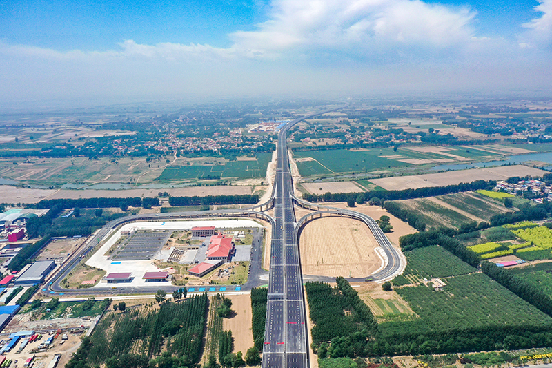 4建成后的榮烏高速 四航局供圖.jpg