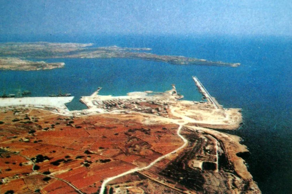 1655686360575152.jpg 4.jpg