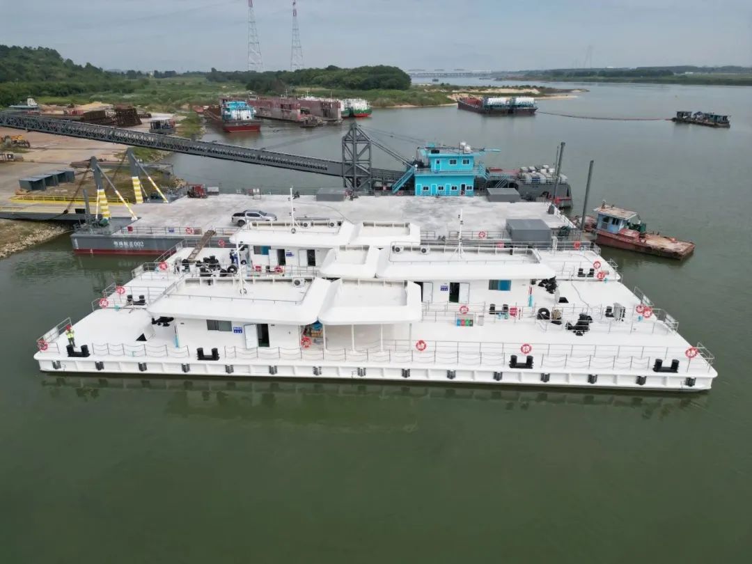 1698279063581182.jpg 640.jpg