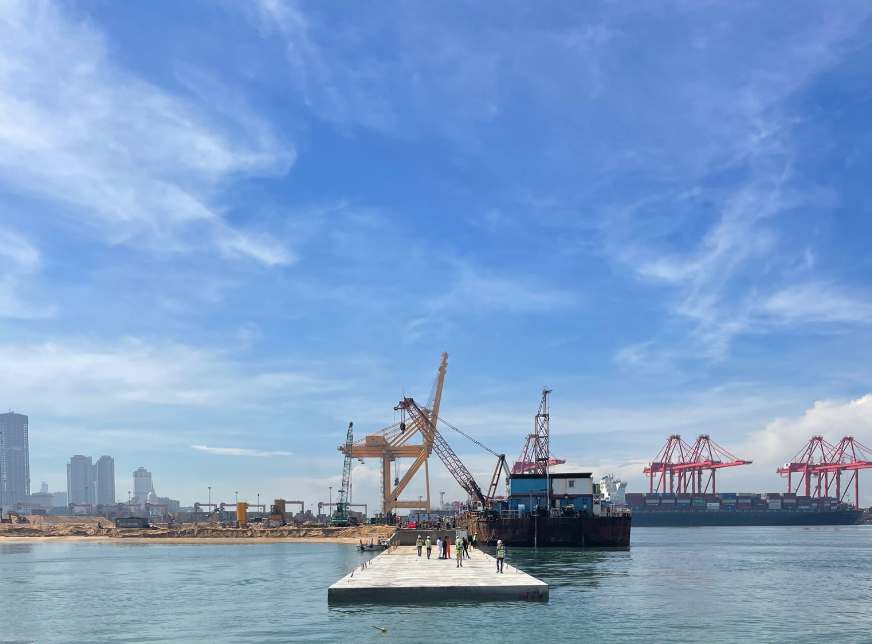 1701915355942112.jpg b6643f0023f2c585245ca18c21a55d2.jpg